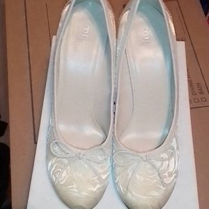 Baker's "Brittney" Pumps